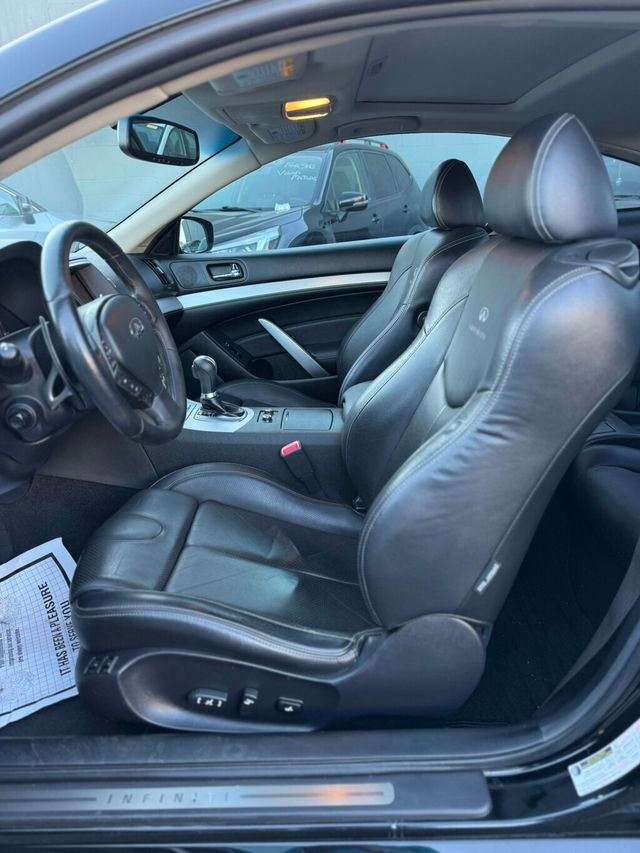 2009 INFINITI G37 Coupe 2dr RWD - 22952806 - 6