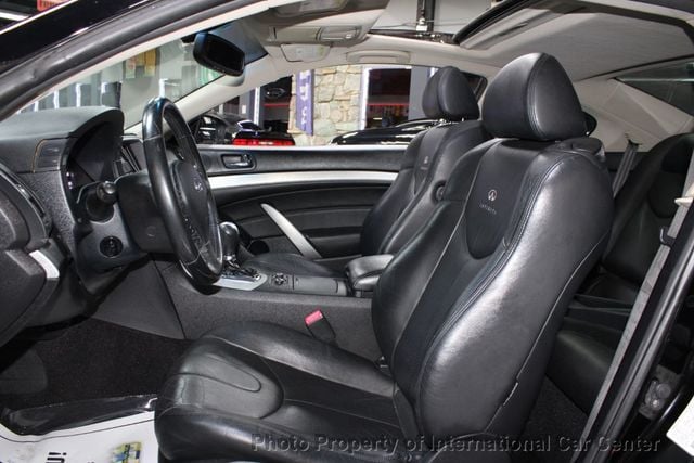 2009 INFINITI G Coupe 37x photo 16