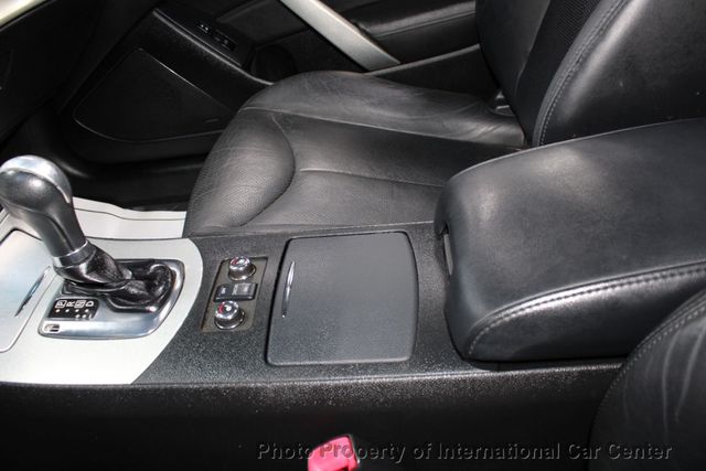 2009 INFINITI G Coupe 37x photo 25