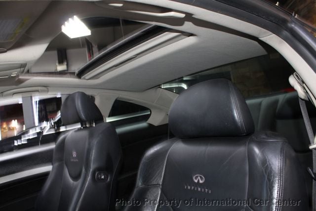 2009 INFINITI G Coupe 37x photo 27