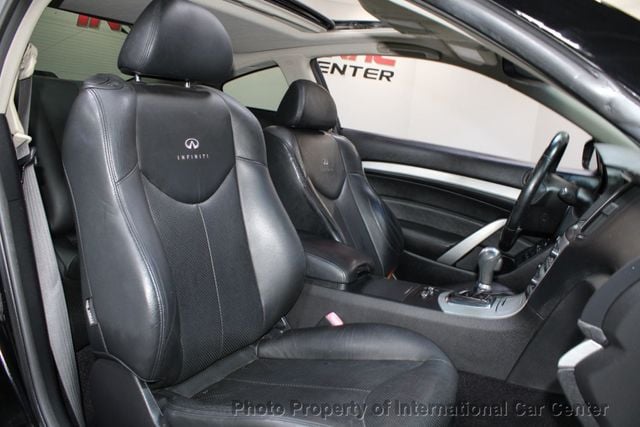 2009 INFINITI G Coupe 37x photo 36