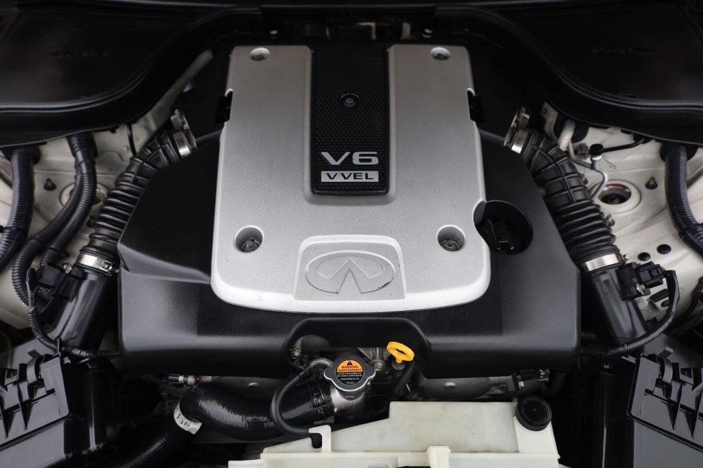 Infiniti G37 photo 13
