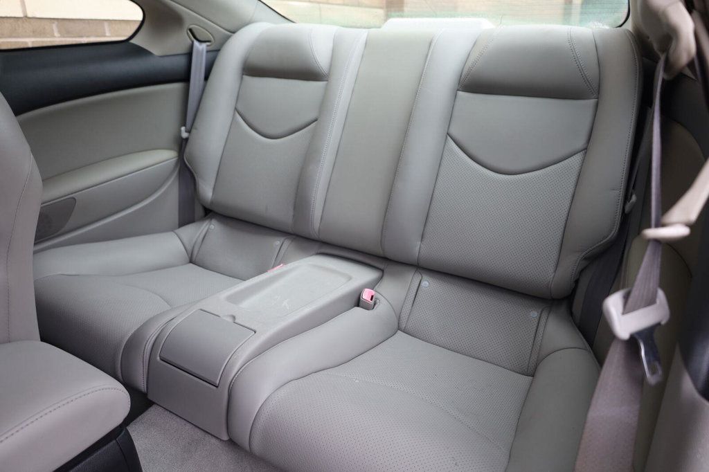 Infiniti G37 photo 18