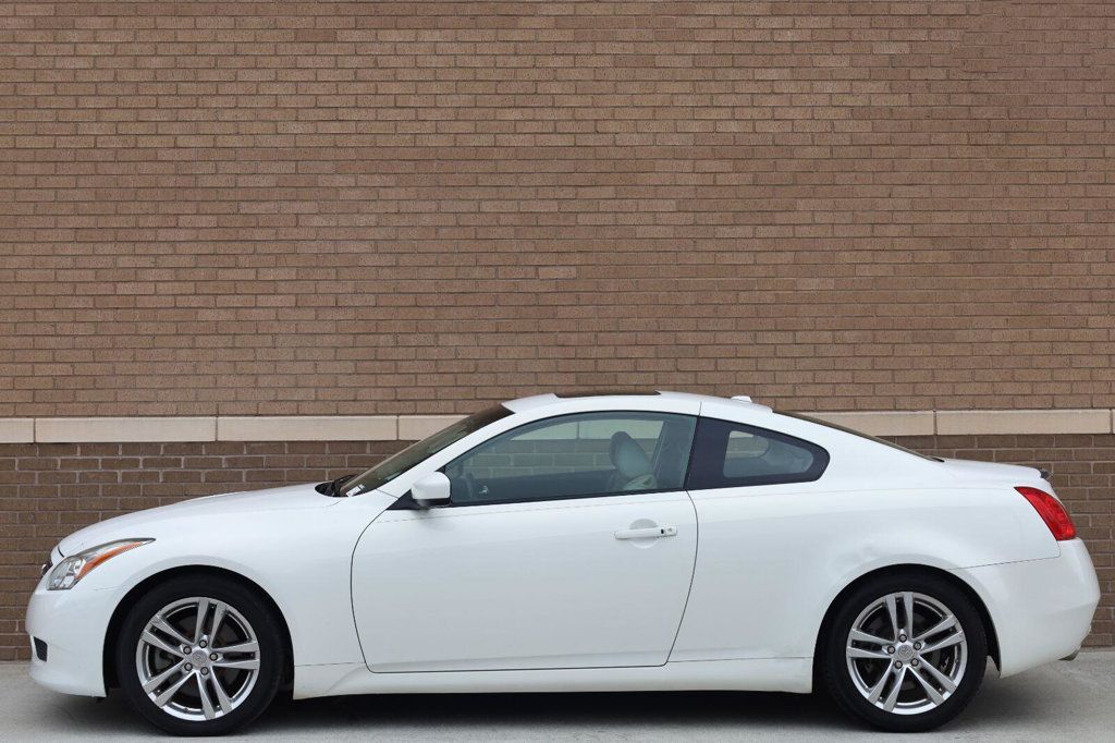 Infiniti G37 photo 2