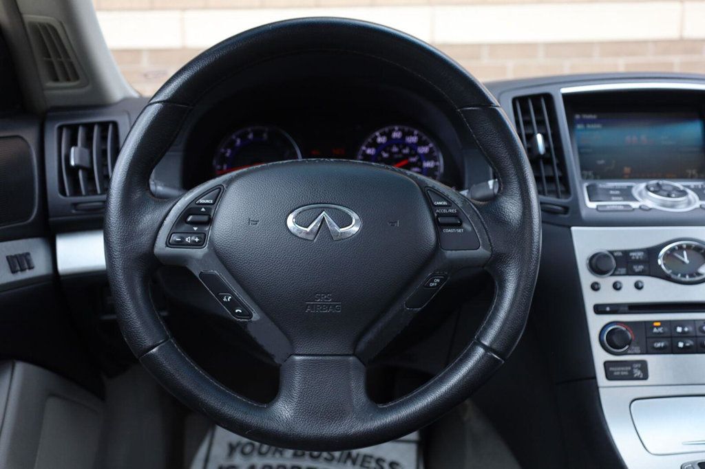 Infiniti G37 photo 25
