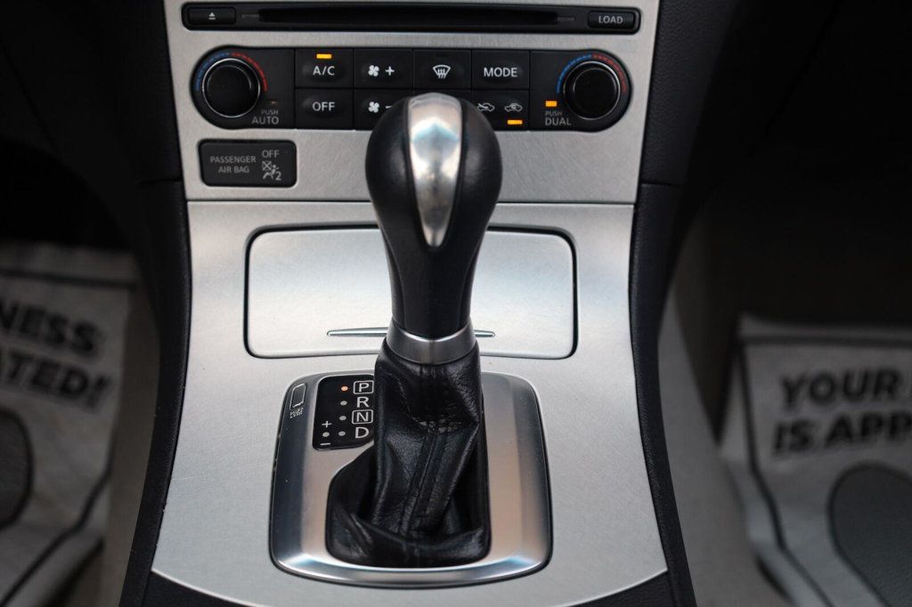 Infiniti G37 photo 35