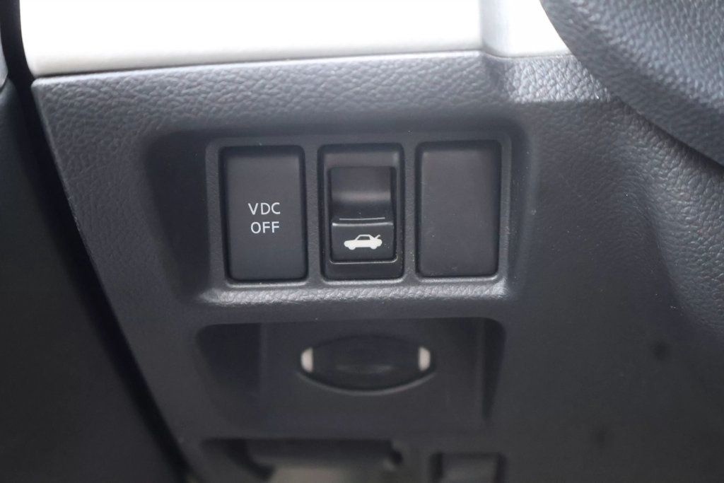 2009 Infiniti G37 Sport photo 19