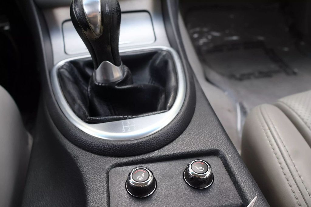2009 Infiniti G37 Sport photo 23