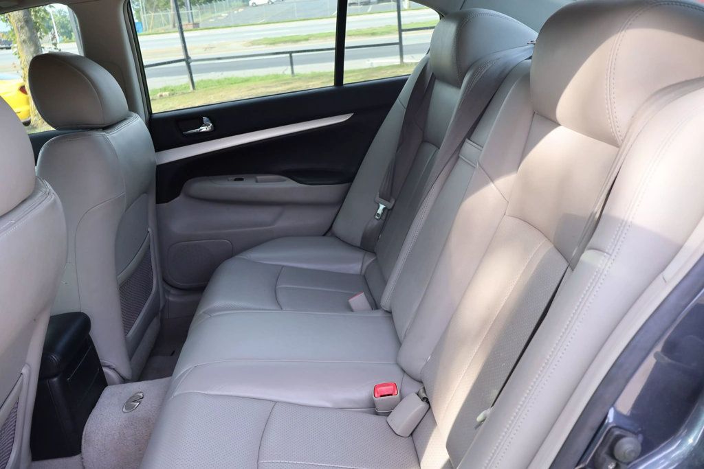 2009 Infiniti G37 Sport photo 27