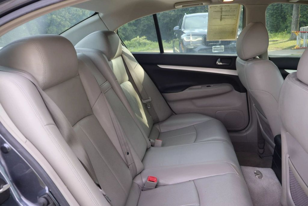 2009 Infiniti G37 Sport photo 28