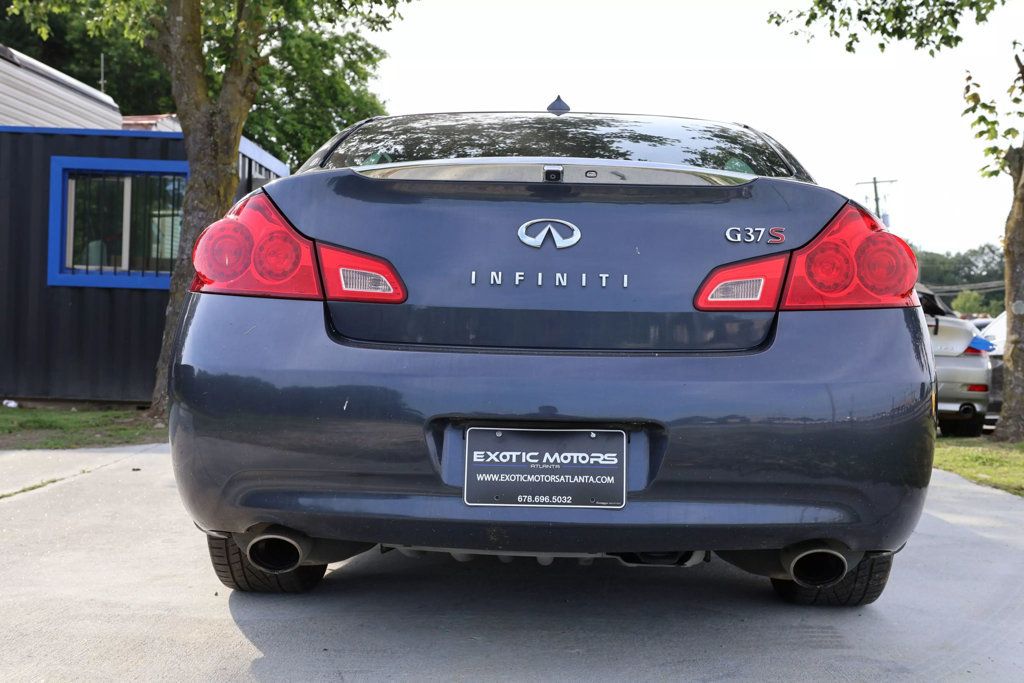 2009 Infiniti G37 Sport photo 4