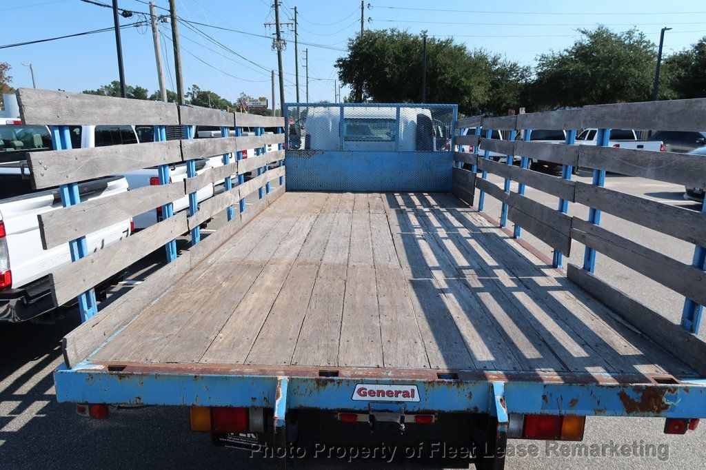 2009 Isuzu NPR NPR 18' Stakebed - 22631764 - 14