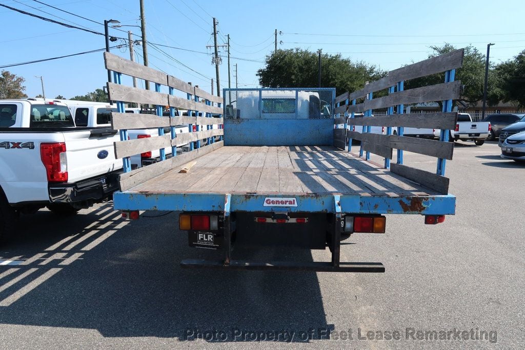 2009 Isuzu NPR NPR 18' Stakebed - 22631764 - 3