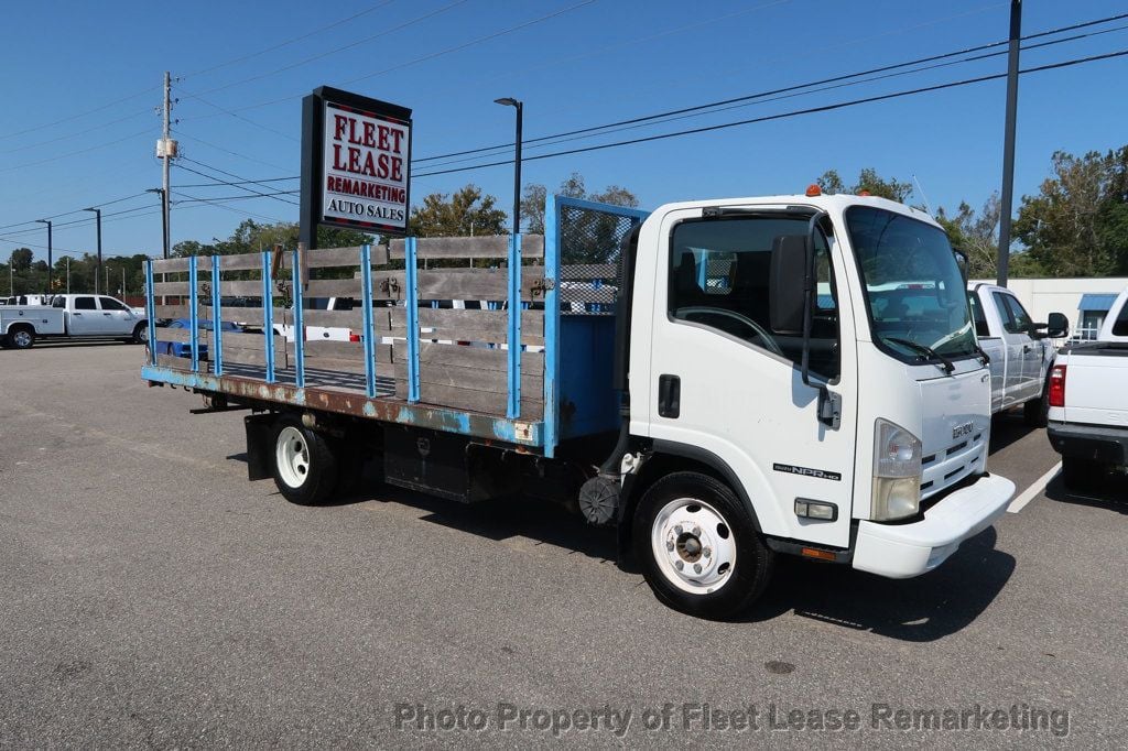 2009 Isuzu NPR NPR 18' Stakebed - 22631764 - 6