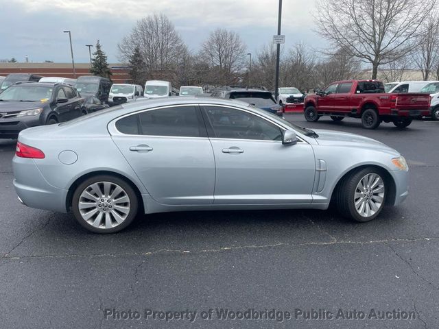 2009 Jaguar XF 4dr Sedan Luxury - 23059179 - 5