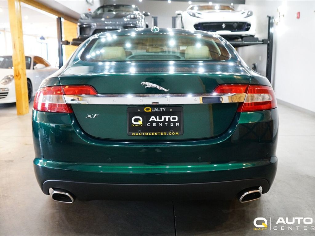 2009 Jaguar XF 4dr Sedan Luxury - 22585212 - 4