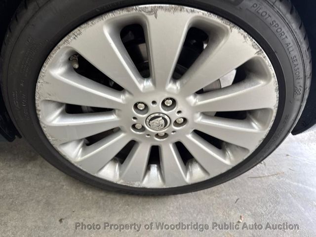 2009 Jaguar XF 4dr Sedan Premium Luxury - 22941978 - 15