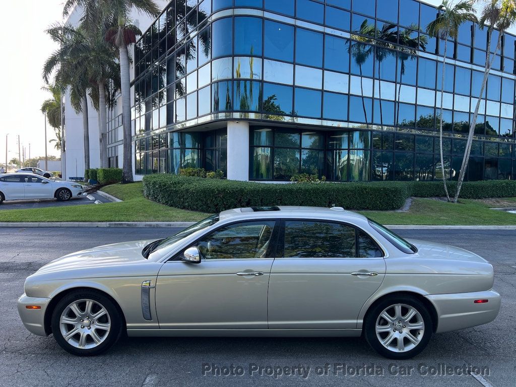 2009 Jaguar XJ Vanden Plas Sedan - 22402294 - 12