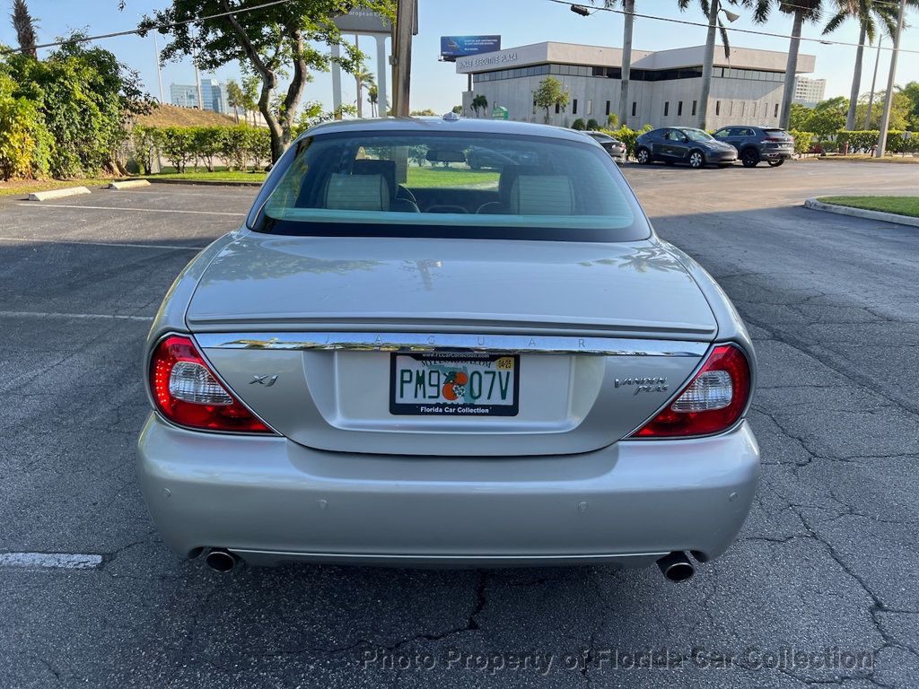 2009 Jaguar XJ Vanden Plas Sedan - 22402294 - 5