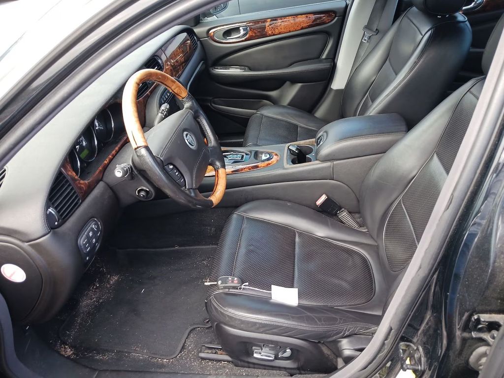 2009 Jaguar XJ8L XJ8L 4.2L V8 RWD Sedan  - 22940981 - 5