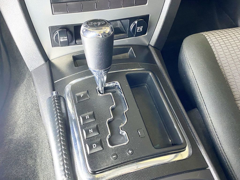 2009 Jeep Grand Cherokee Laredo - 22981608 - 34