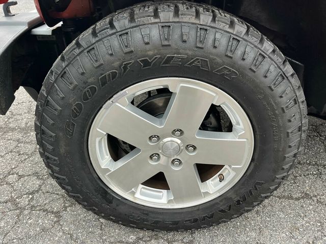 2009 Jeep Wrangler 2-Door Sahara 4x4 Auto Convertible Garage Kept RUST FREE JK - 23000101 - 14