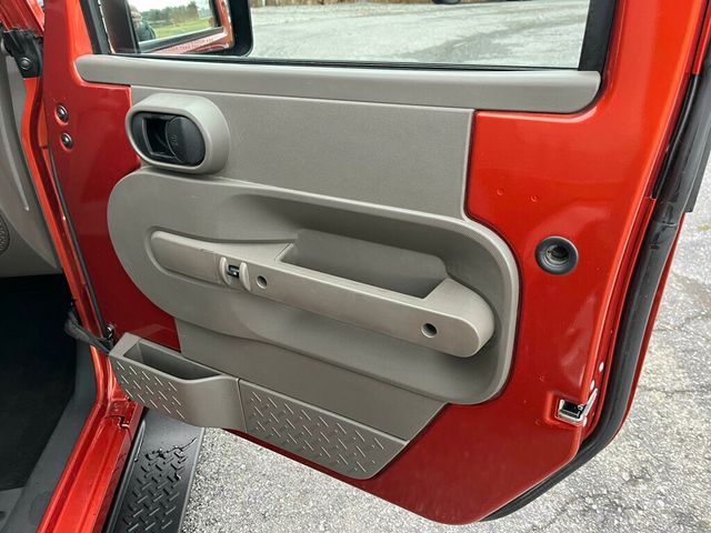 2009 Jeep Wrangler 2-Door Sahara 4x4 Auto Convertible Garage Kept RUST FREE JK - 23000101 - 23