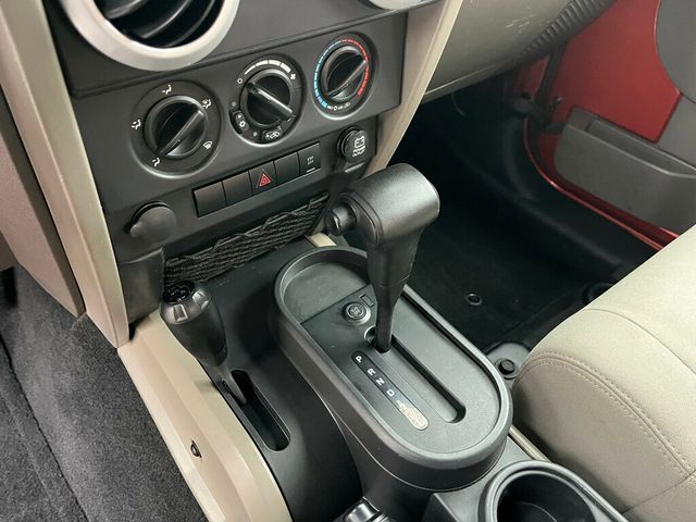 2009 Jeep Wrangler 2-Door Sahara 4x4 Auto Convertible Garage Kept RUST FREE JK - 23000101 - 35