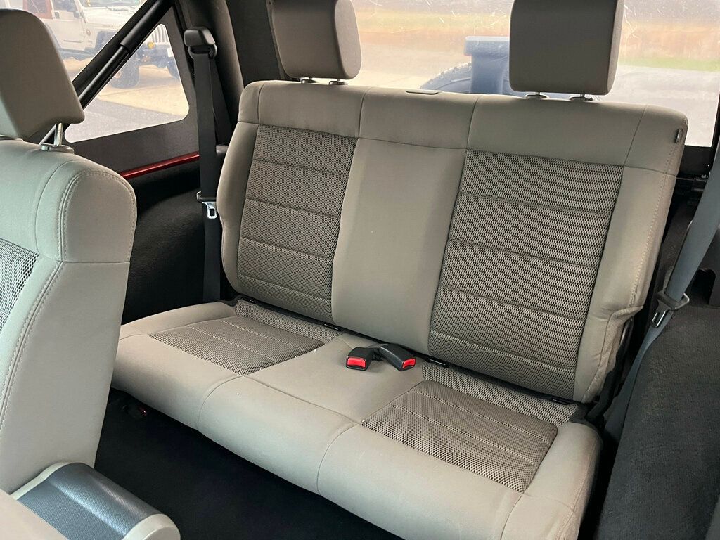 2009 Jeep Wrangler 2-Door Sahara 4x4 Auto Convertible Garage Kept RUST FREE JK - 23000101 - 38