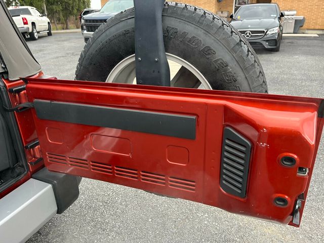 2009 Jeep Wrangler 2-Door Sahara 4x4 Auto Convertible Garage Kept RUST FREE JK - 23000101 - 39