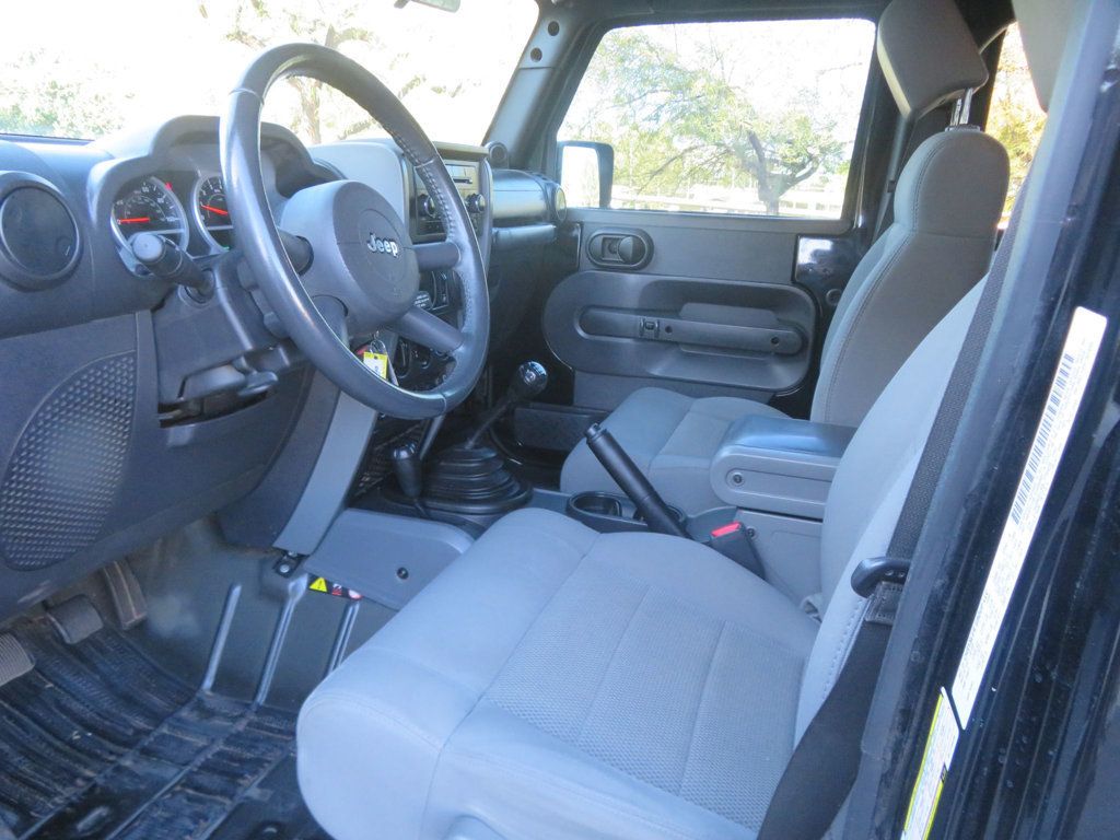 2009 Jeep Wrangler Unlimited 1OWNER LOW MILES 6SPEED MANUAL TRANNY HARDTOP 4X4 EXTRA CLEAN  - 22981284 - 16