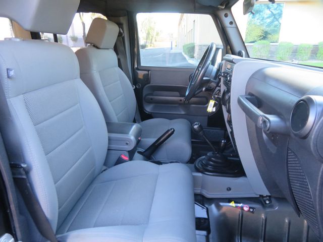 2009 Jeep Wrangler Unlimited 1OWNER LOW MILES 6SPEED MANUAL TRANNY HARDTOP 4X4 EXTRA CLEAN  - 22981284 - 31
