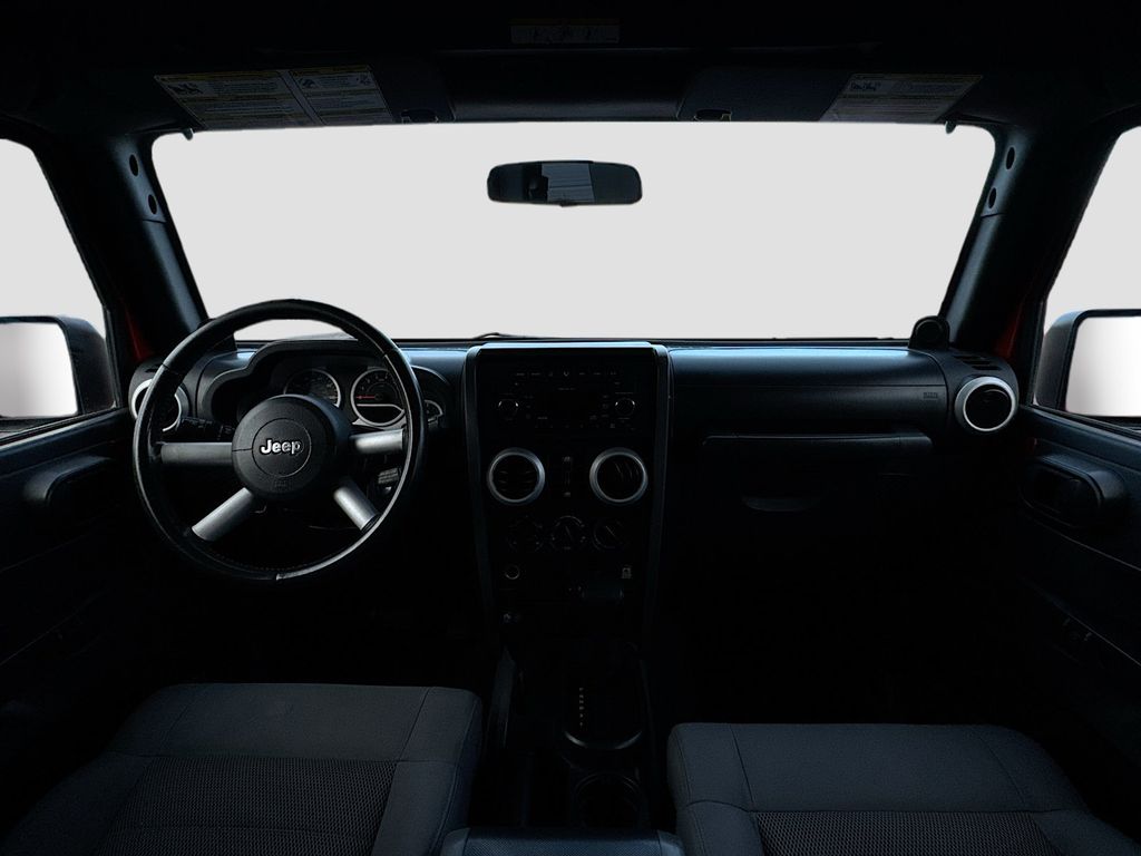 2009 Jeep Wrangler Unlimited 4WD 4dr Sahara - 22936445 - 18