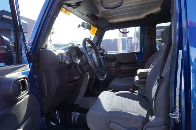 2009 Jeep Wrangler Unlimited RUBICON, 4X4, AFTERMARKET FRONT & REAR BUMPERS, NEW TIRES - 23015097 - 18