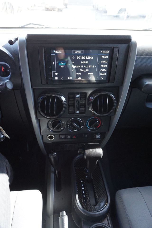 2009 Jeep Wrangler Unlimited RUBICON, 4X4, AFTERMARKET FRONT & REAR BUMPERS, NEW TIRES - 23015097 - 29