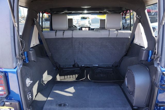 2009 Jeep Wrangler Unlimited RUBICON, 4X4, AFTERMARKET FRONT & REAR BUMPERS, NEW TIRES - 23015097 - 8