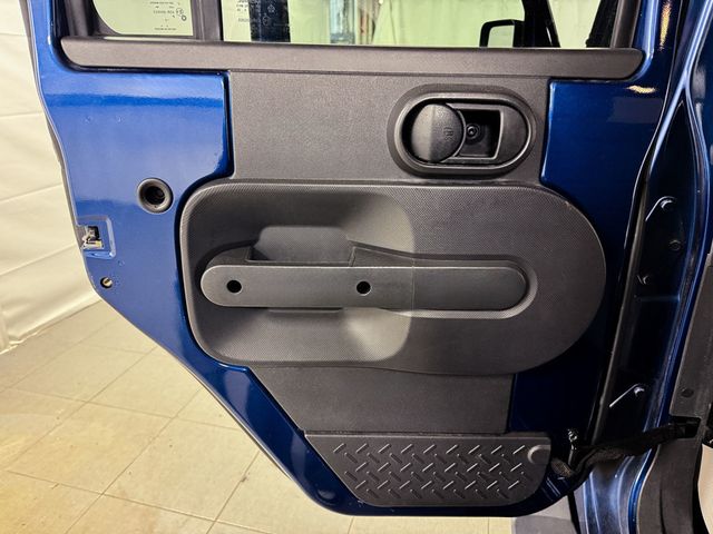 2009 Jeep Wrangler Unlimited SAHARA 4X4 WITH REMOVABLE TOP - 23027097 - 12