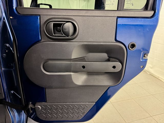 2009 Jeep Wrangler Unlimited SAHARA 4X4 WITH REMOVABLE TOP - 23027097 - 13
