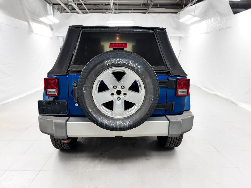 2009 Jeep Wrangler Unlimited SAHARA 4X4 WITH REMOVABLE TOP - 23027097 - 3