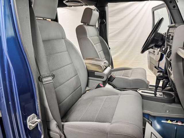 2009 Jeep Wrangler Unlimited SAHARA 4X4 WITH REMOVABLE TOP - 23027097 - 8