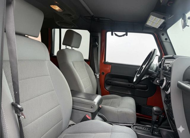 2009 Jeep Wrangler Unlimited Sunburst Orange - Clean Title - Dual Top Group - Well Maintained - 22936445 - 16