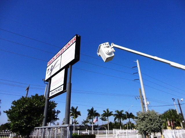 2009 Kenworth T300 ALTEC AT237 BUCKET BOOM TRUCK - 18489190 - 43