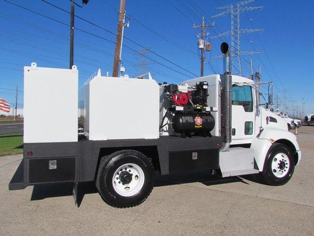 2009 Kenworth T370 Fuel - Lube Service Truck - 19960074 - 14