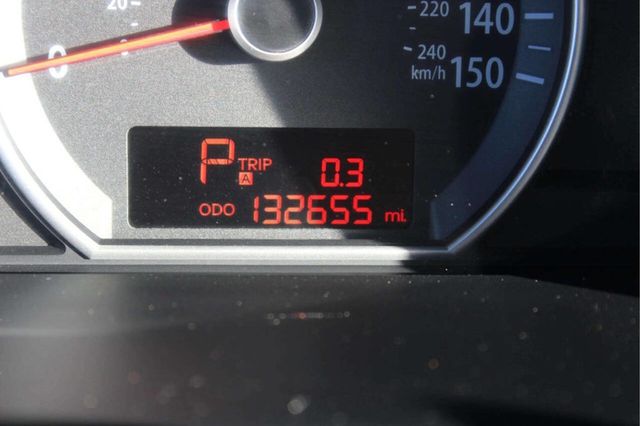 2009 Kia Borrego 2WD 4dr V6 LX - 22971114 - 11