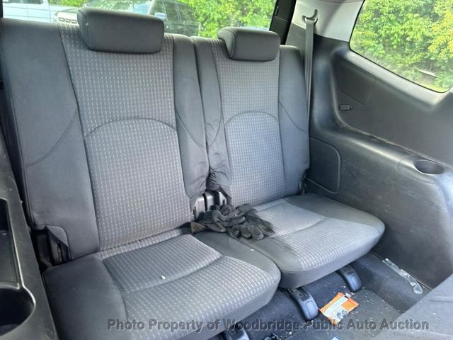 2009 Kia Borrego 4WD 4dr V6 LX - 23027747 - 9