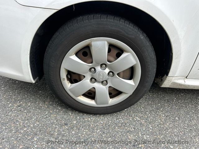 2009 Kia Optima 4dr Sedan I4 Automatic LX - 22935944 - 24