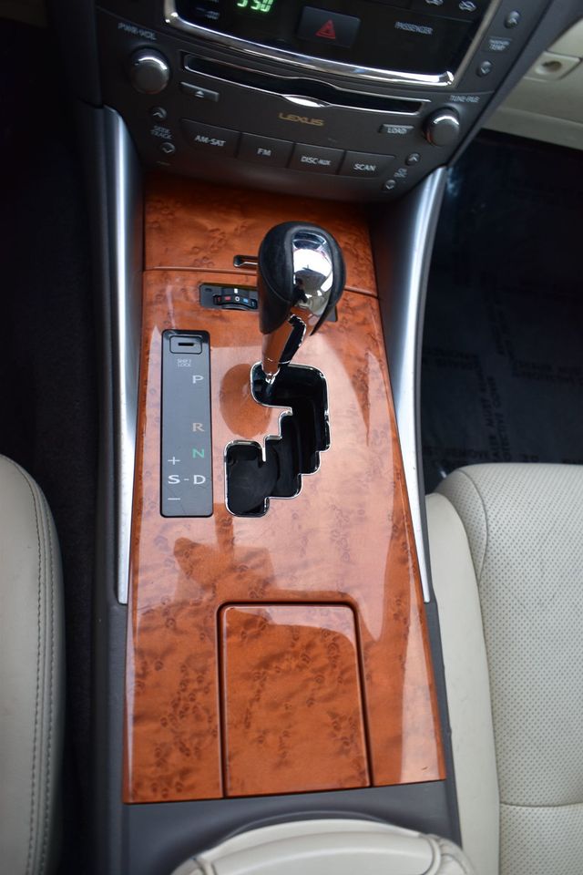 2009 Lexus IS 250 4dr Sport Sedan Automatic AWD - 22999747 - 40