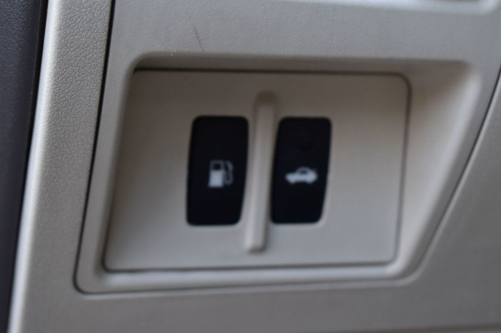 2009 Lexus IS 250 4dr Sport Sedan Automatic AWD - 22999747 - 45