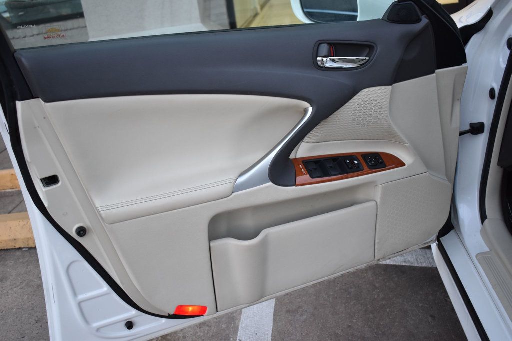 2009 Lexus IS 250 4dr Sport Sedan Automatic AWD - 22999747 - 59