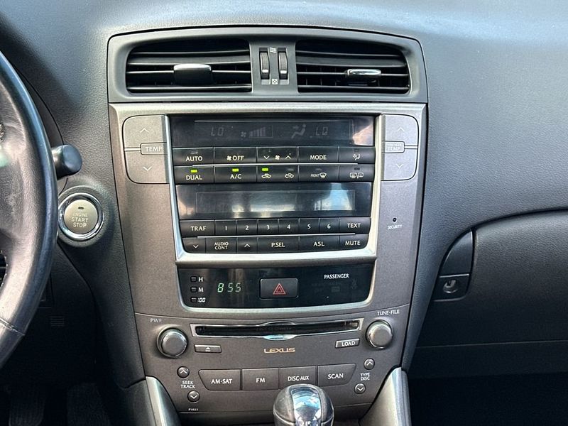 2009 Lexus IS 250 4dr Sport Sedan Automatic RWD - 23058905 - 14